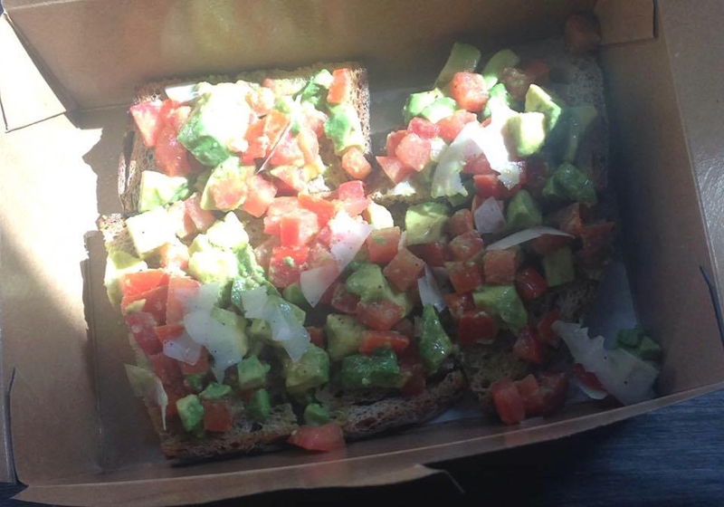 Illustration for article titled Any Sandwich That Costs More Than $12 Should Be Legally Obligated to Have a Side